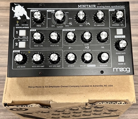 Gear Hunter | Moog - MINITAUR